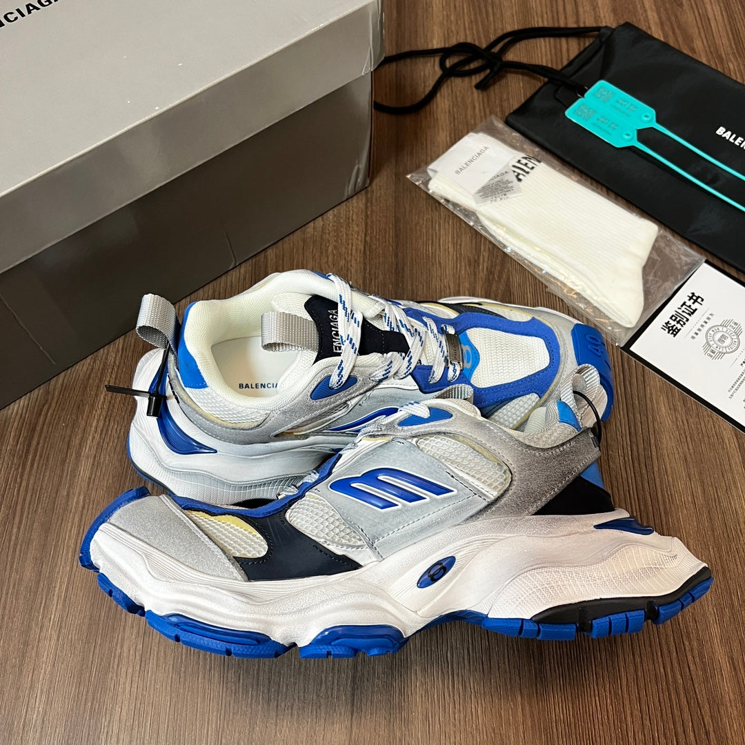 Balenciaga sneakers 200