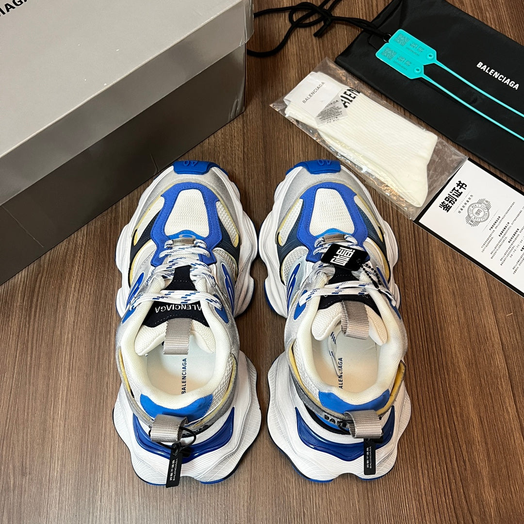 Balenciaga sneakers 200