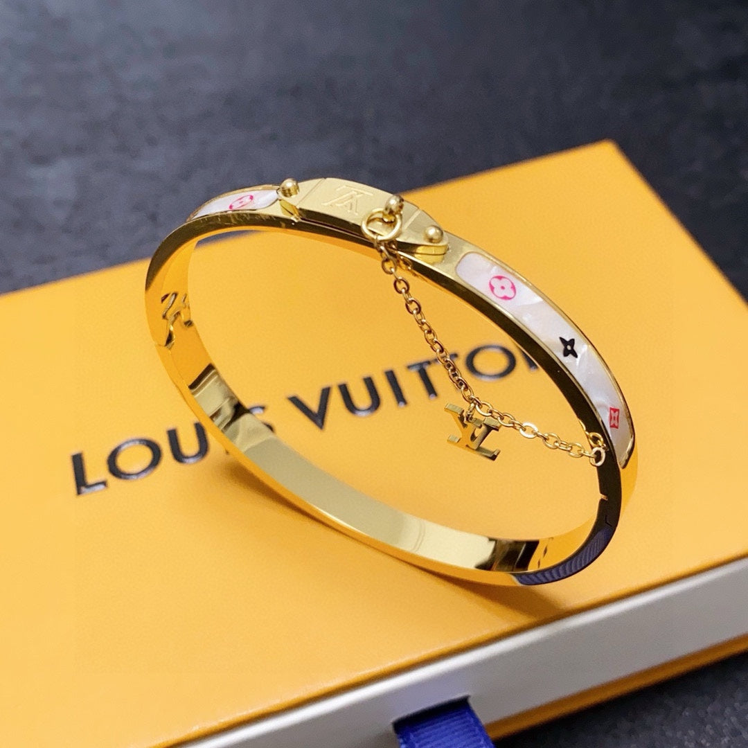 Louis Vuitton Luxury Bracelet | Iconic Elegance & Boutique-Grade Quality 77