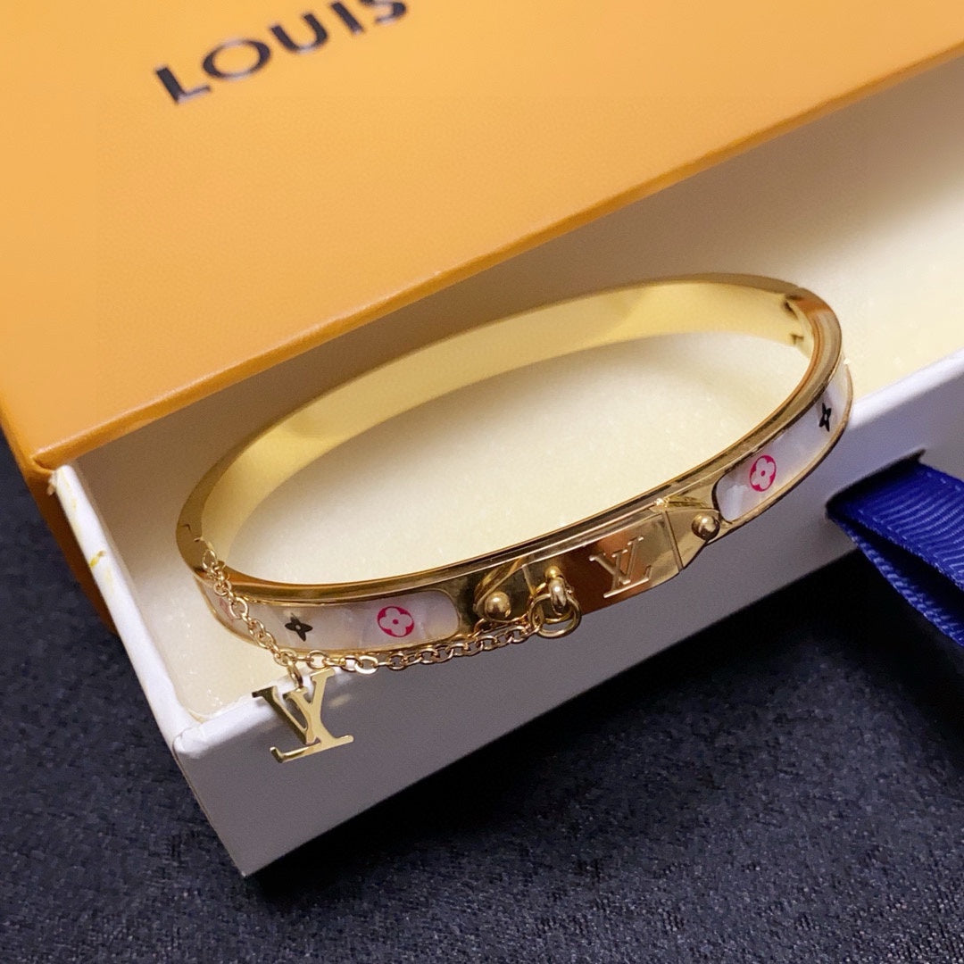 Louis Vuitton Luxury Bracelet | Iconic Elegance & Boutique-Grade Quality 77