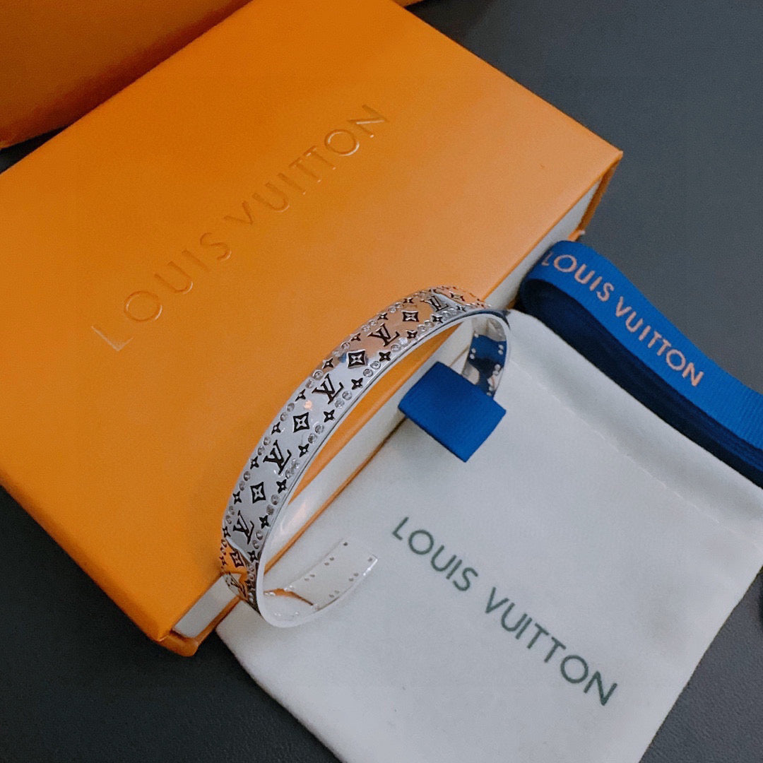 Louis Vuitton Luxury Bracelet | Iconic Elegance & Boutique-Grade Quality 100