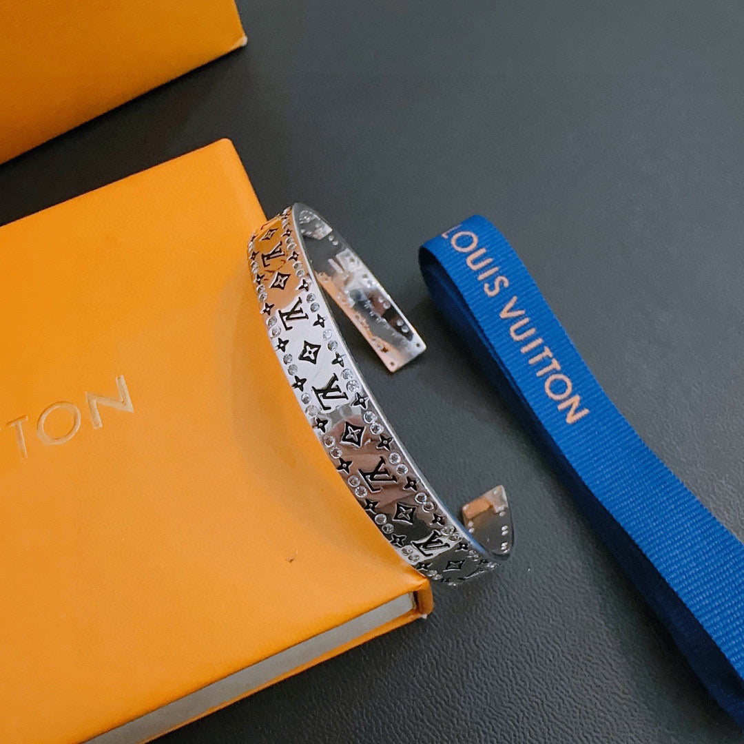 Louis Vuitton Luxury Bracelet | Iconic Elegance & Boutique-Grade Quality 100