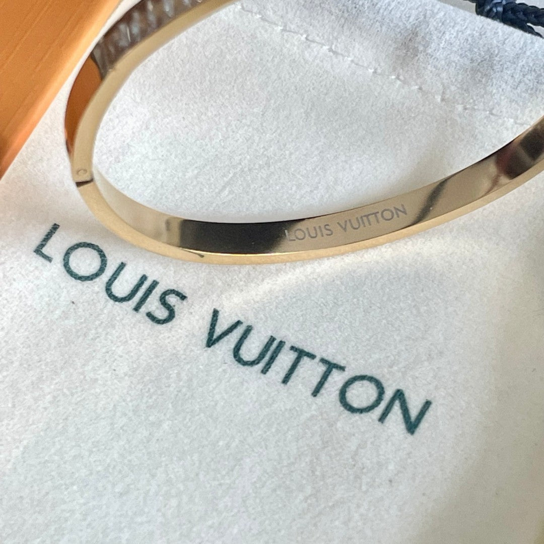 Louis Vuitton Luxury Bracelet | Iconic Elegance & Boutique-Grade Quality 102