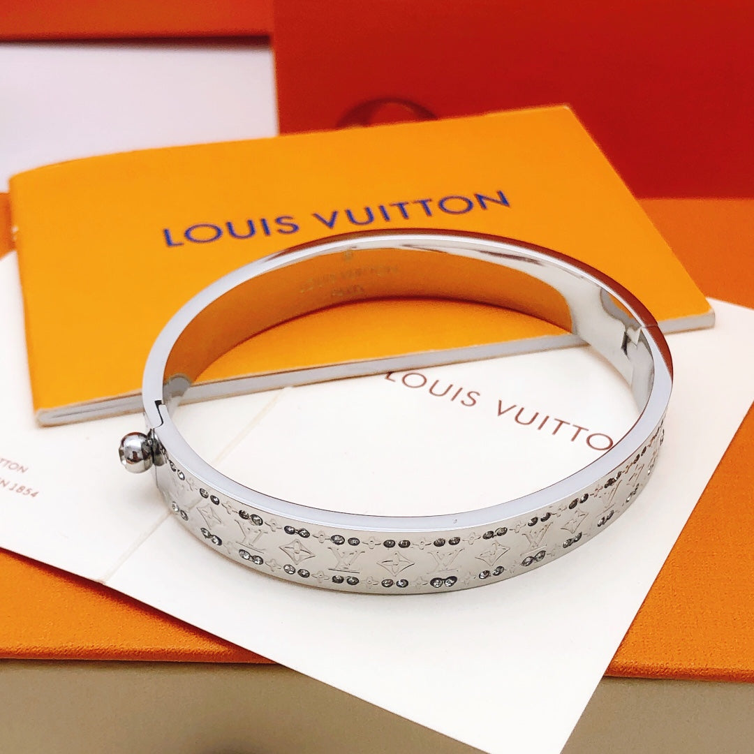 Louis Vuitton Luxury Bracelet | Iconic Elegance & Boutique-Grade Quality 109