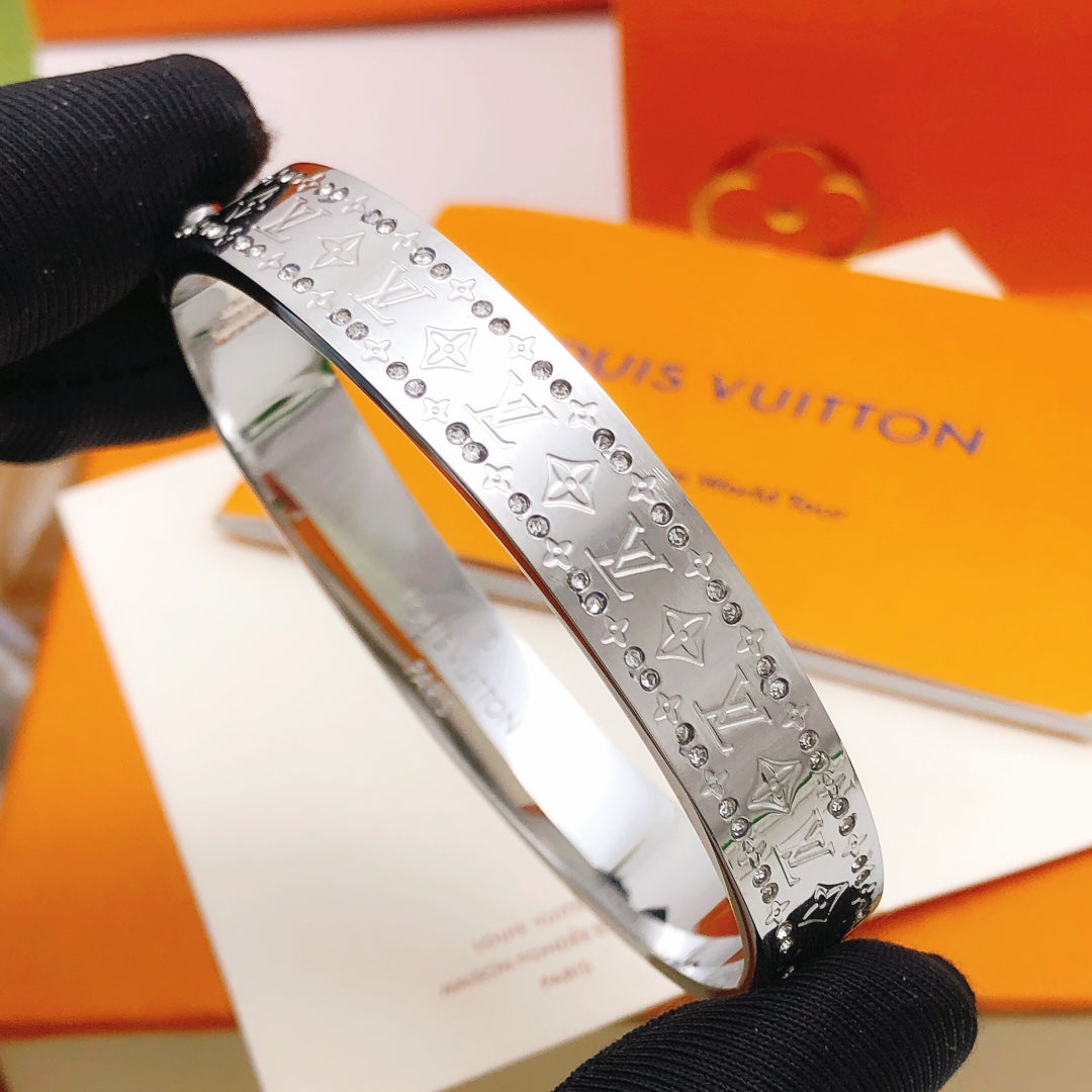 Louis Vuitton Luxury Bracelet | Iconic Elegance & Boutique-Grade Quality 109