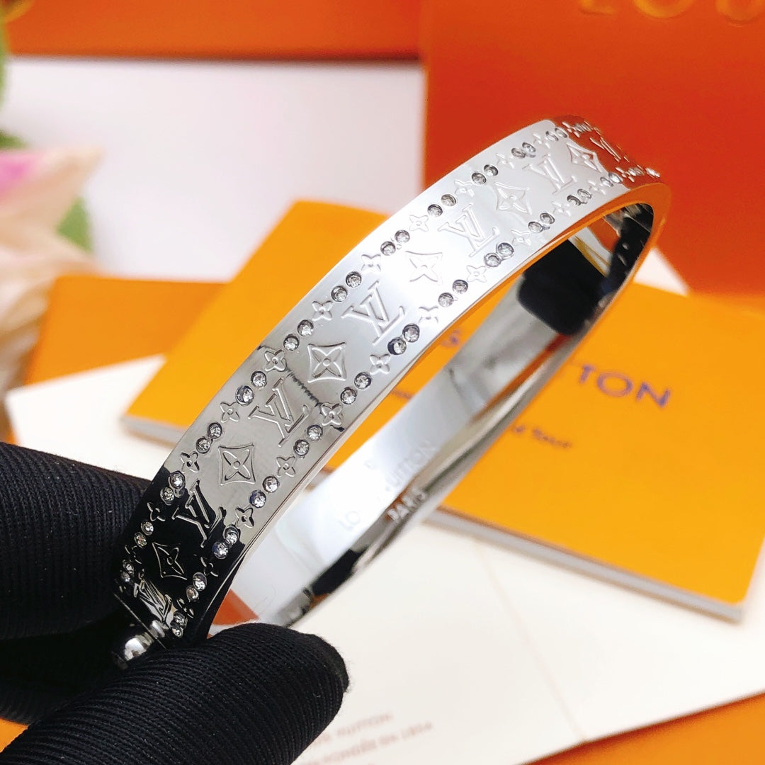 Louis Vuitton Luxury Bracelet | Iconic Elegance & Boutique-Grade Quality 109