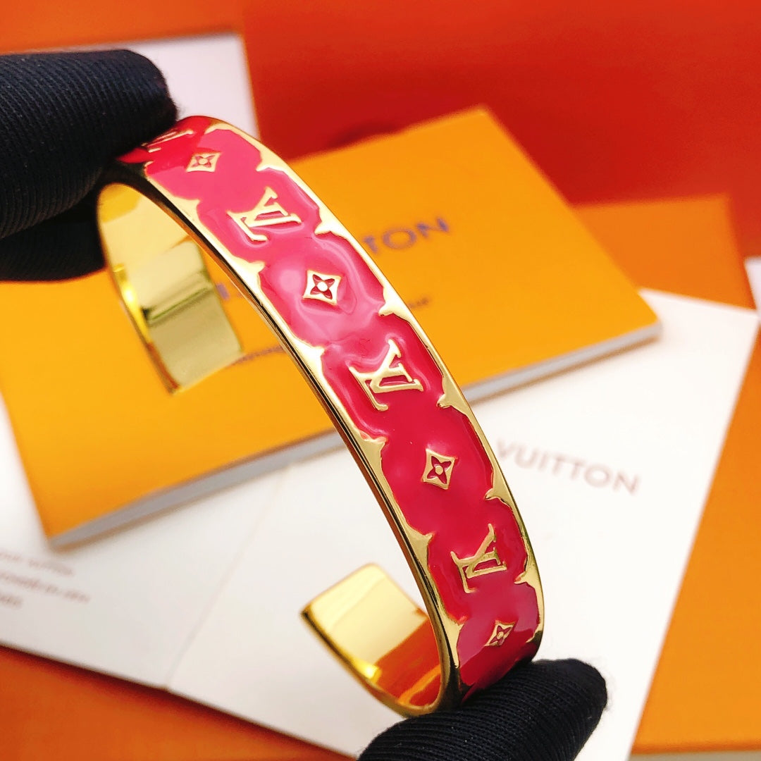 Louis Vuitton Luxury Bracelet | Iconic Elegance & Boutique-Grade Quality 110