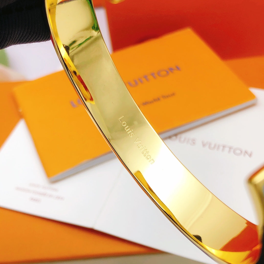 Louis Vuitton Luxury Bracelet | Iconic Elegance & Boutique-Grade Quality 110