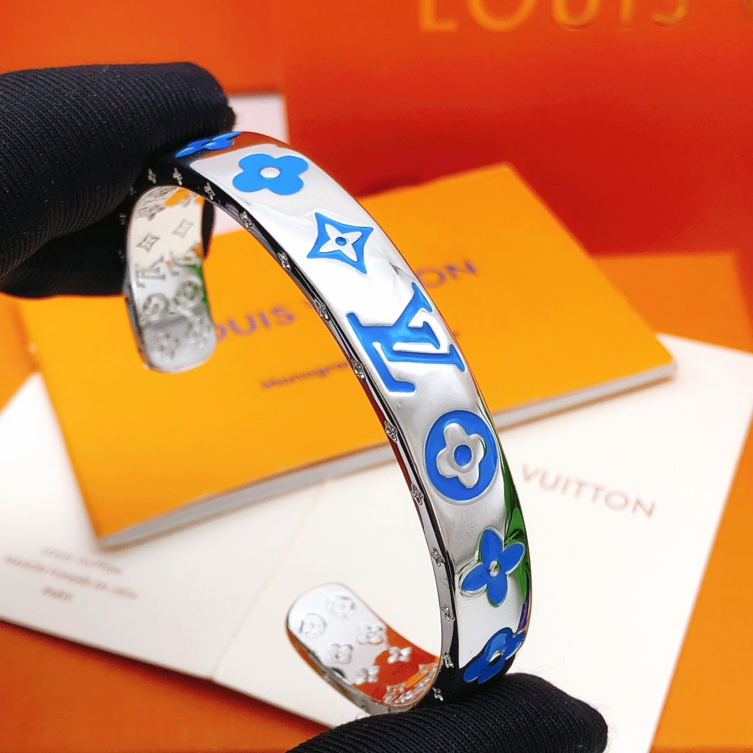 Louis Vuitton Luxury Bracelet | Iconic Elegance & Boutique-Grade Quality 111