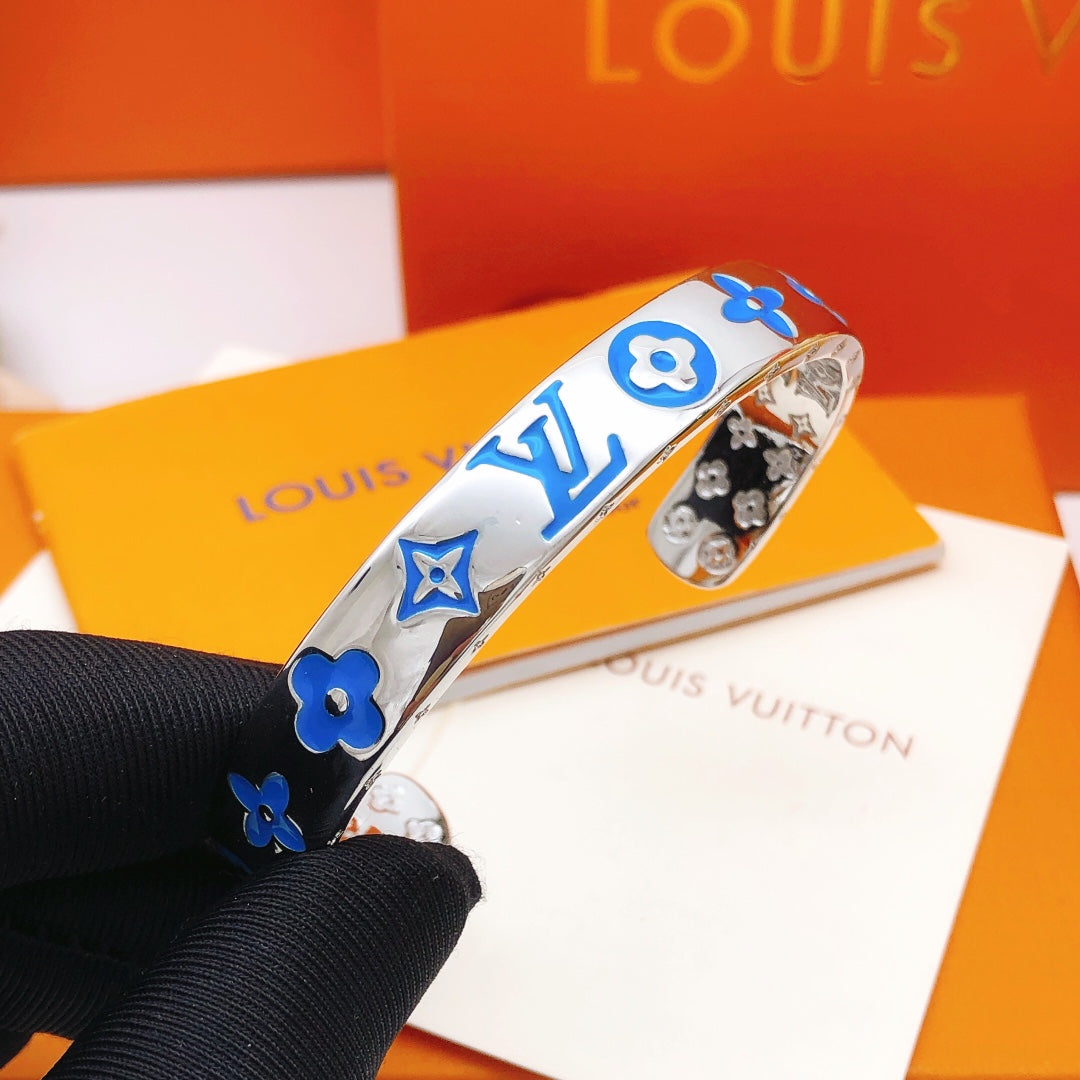 Louis Vuitton Luxury Bracelet | Iconic Elegance & Boutique-Grade Quality 111