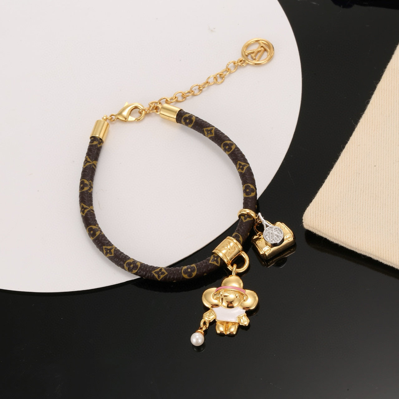 Louis Vuitton Luxury Bracelet | Iconic Elegance & Boutique-Grade Quality 114