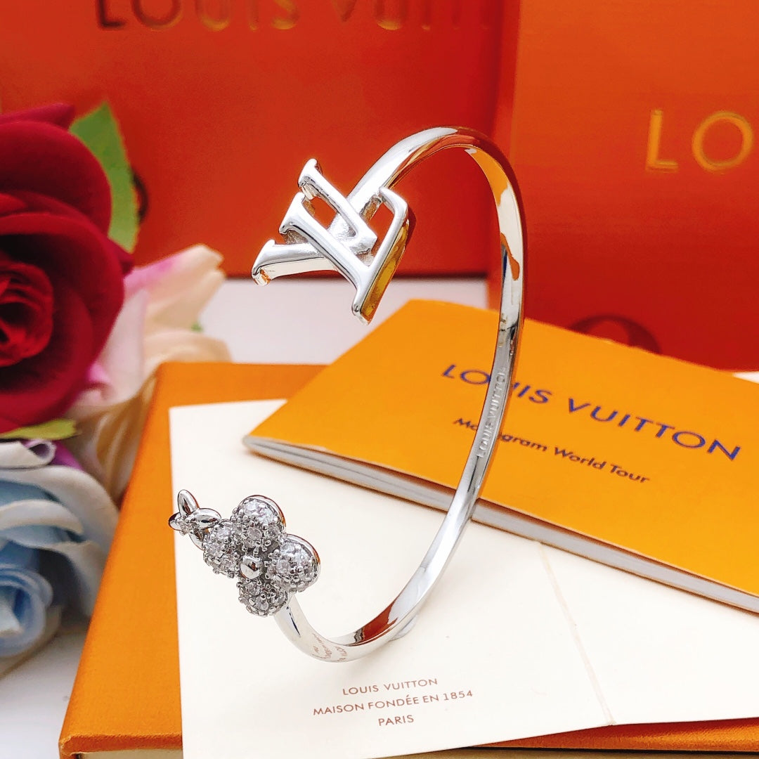 Louis Vuitton Luxury Bracelet | Iconic Elegance & Boutique-Grade Quality 115