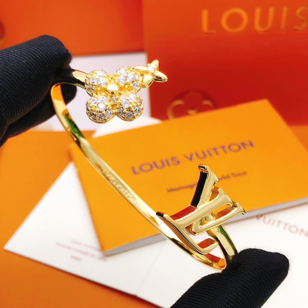 Louis Vuitton Luxury Bracelet | Iconic Elegance & Boutique-Grade Quality 116