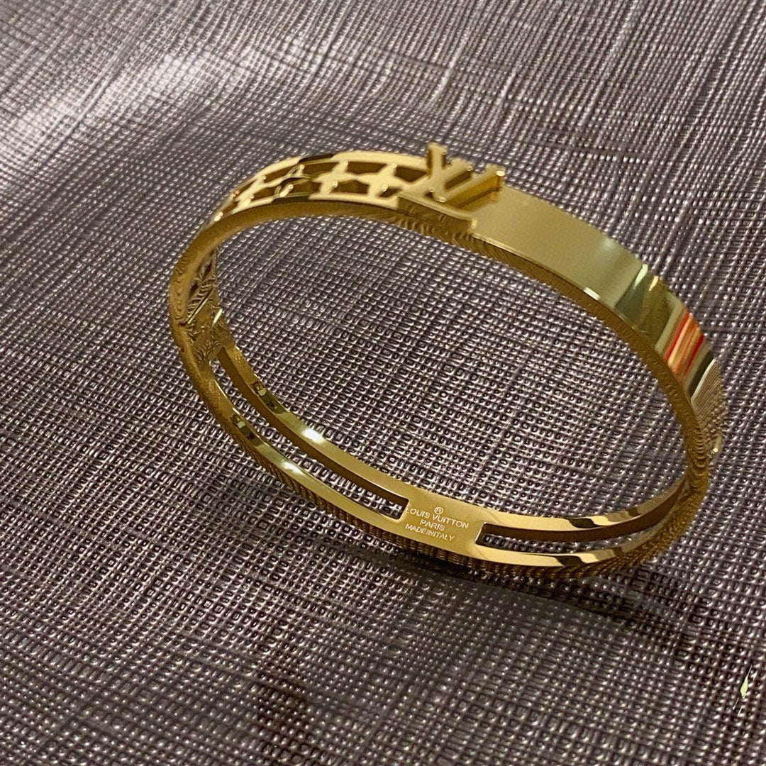 Louis Vuitton Luxury Bracelet | Iconic Elegance & Boutique-Grade Quality 119