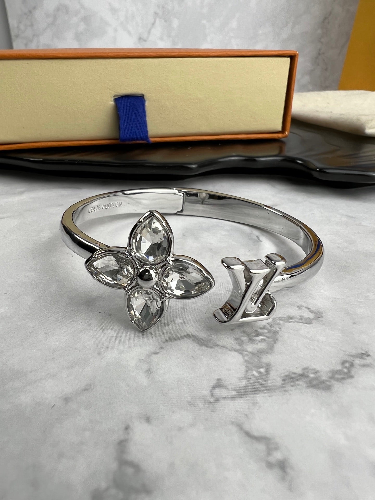 Louis Vuitton Luxury Bracelet | Iconic Elegance & Boutique-Grade Quality 120