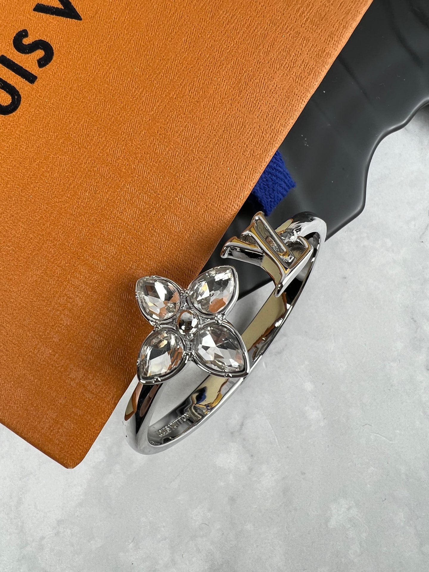 Louis Vuitton Luxury Bracelet | Iconic Elegance & Boutique-Grade Quality 120
