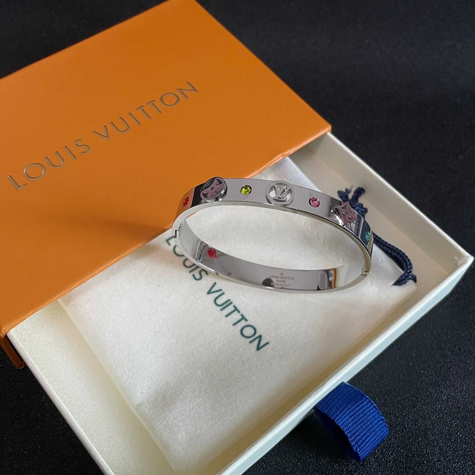 Louis Vuitton Luxury Bracelet | Iconic Elegance & Boutique-Grade Quality 124