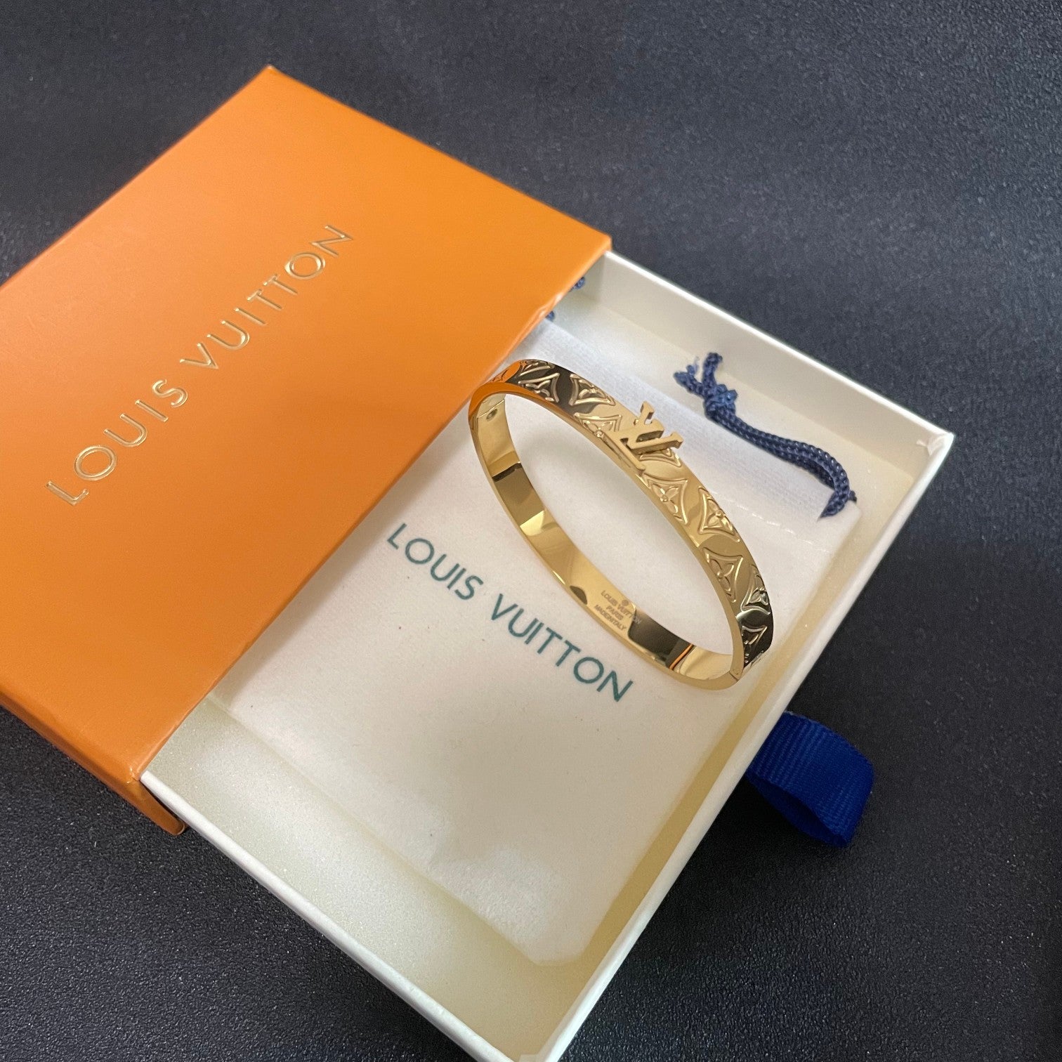 Louis Vuitton Luxury Bracelet | Iconic Elegance & Boutique-Grade Quality 126