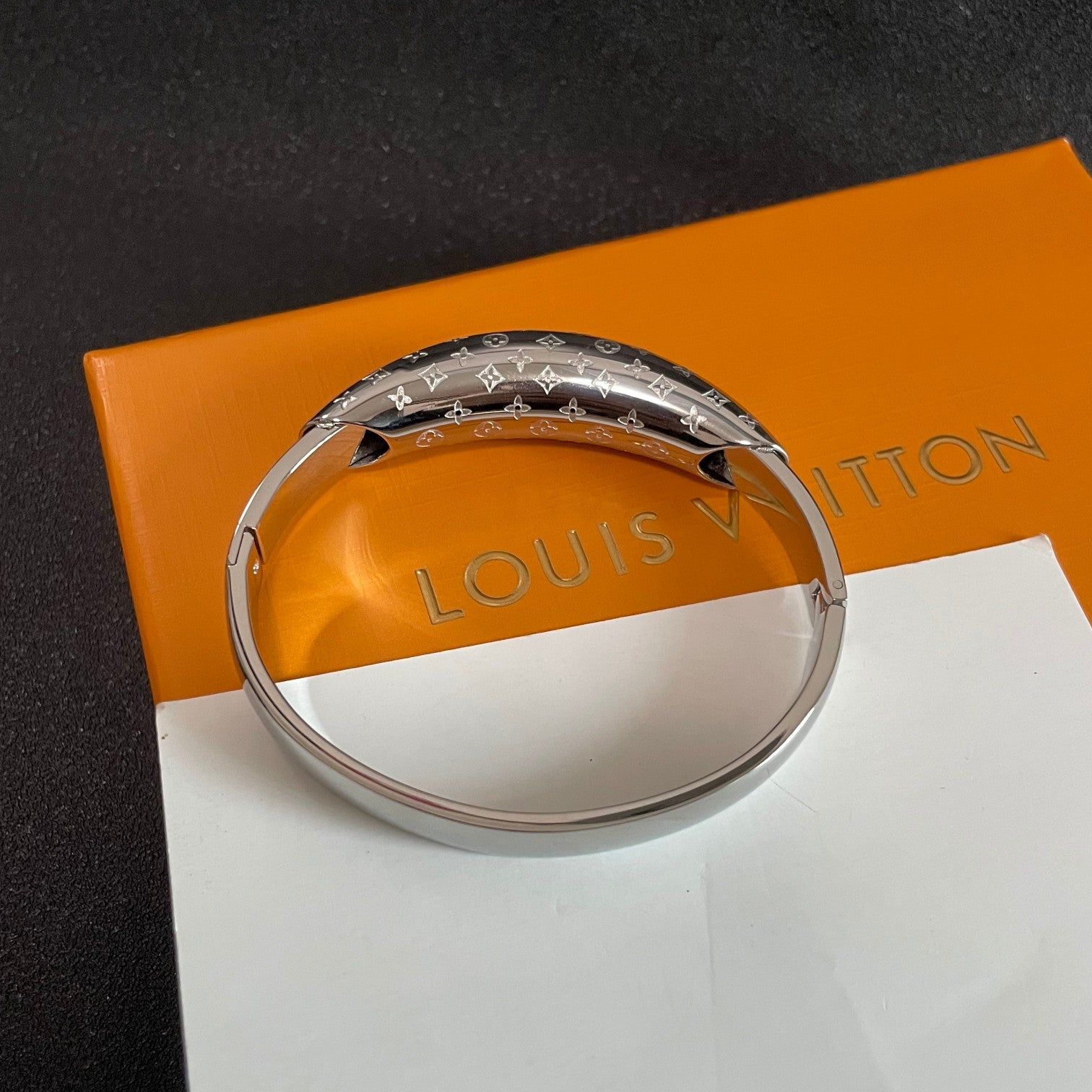 Louis Vuitton Luxury Bracelet | Iconic Elegance & Boutique-Grade Quality 128