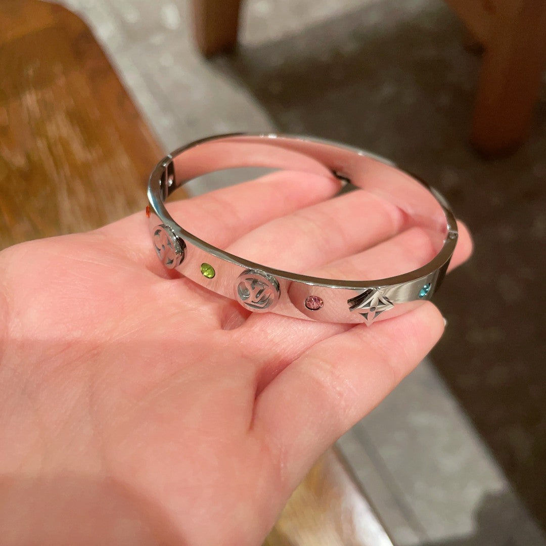 Louis Vuitton Luxury Bracelet | Iconic Elegance & Boutique-Grade Quality 130