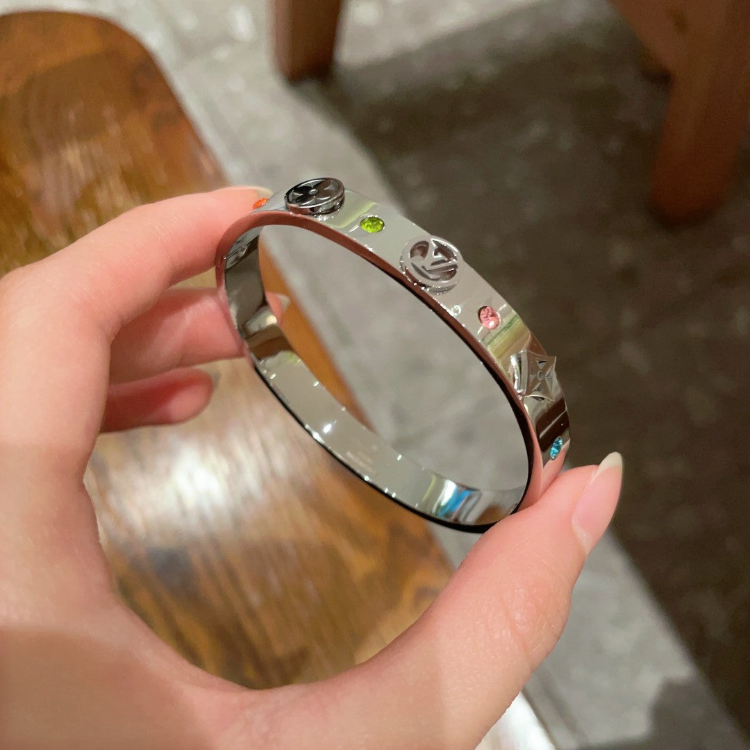 Louis Vuitton Luxury Bracelet | Iconic Elegance & Boutique-Grade Quality 130