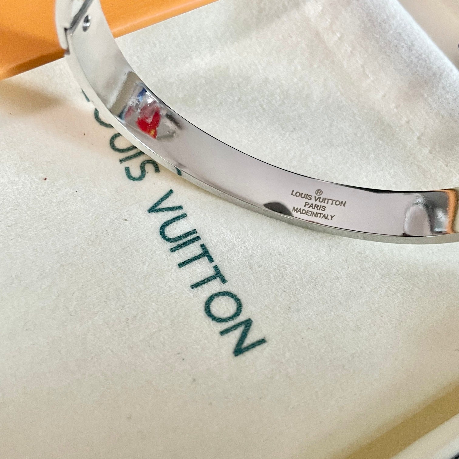 Louis Vuitton Luxury Bracelet | Iconic Elegance & Boutique-Grade Quality 130