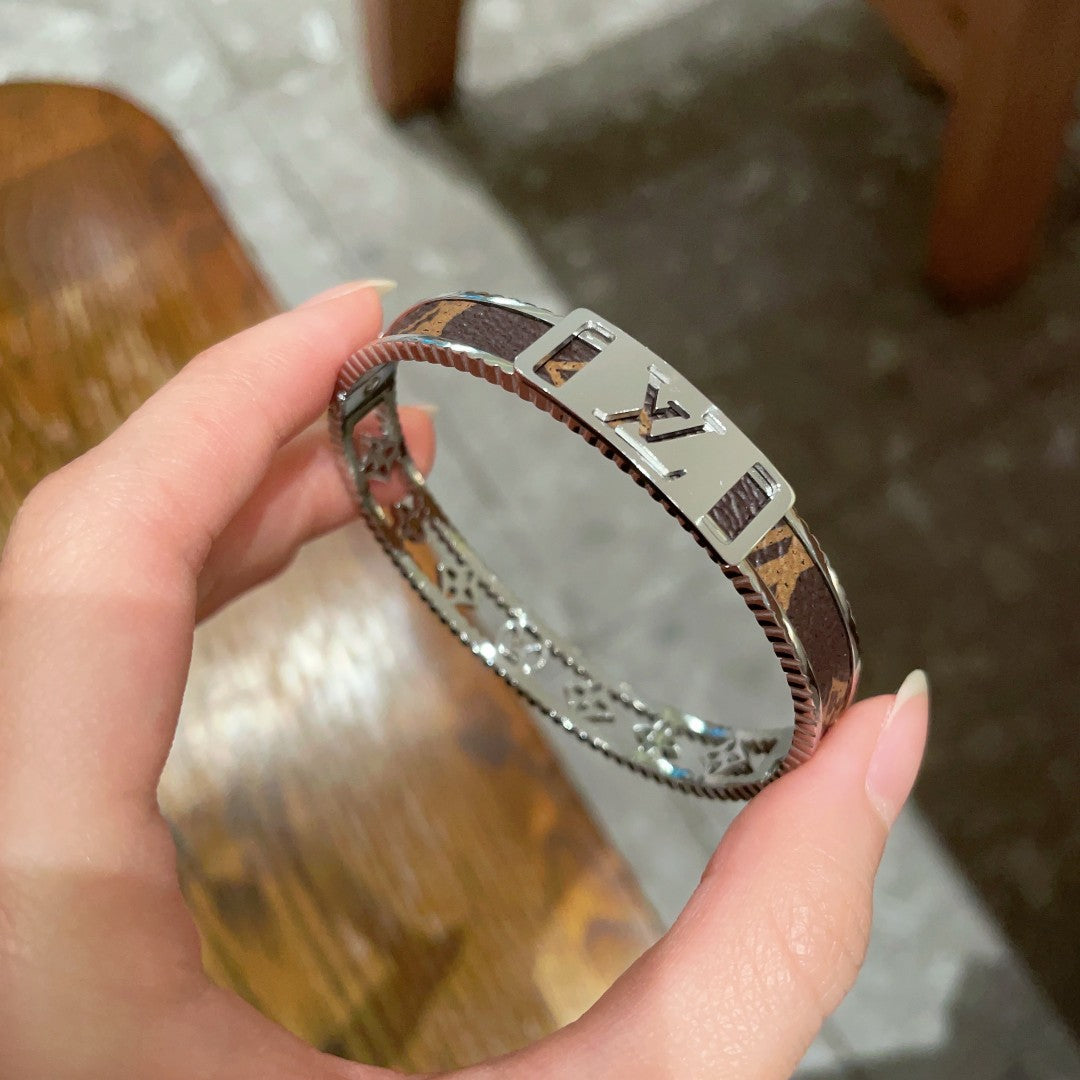 Louis Vuitton Luxury Bracelet | Iconic Elegance & Boutique-Grade Quality 131