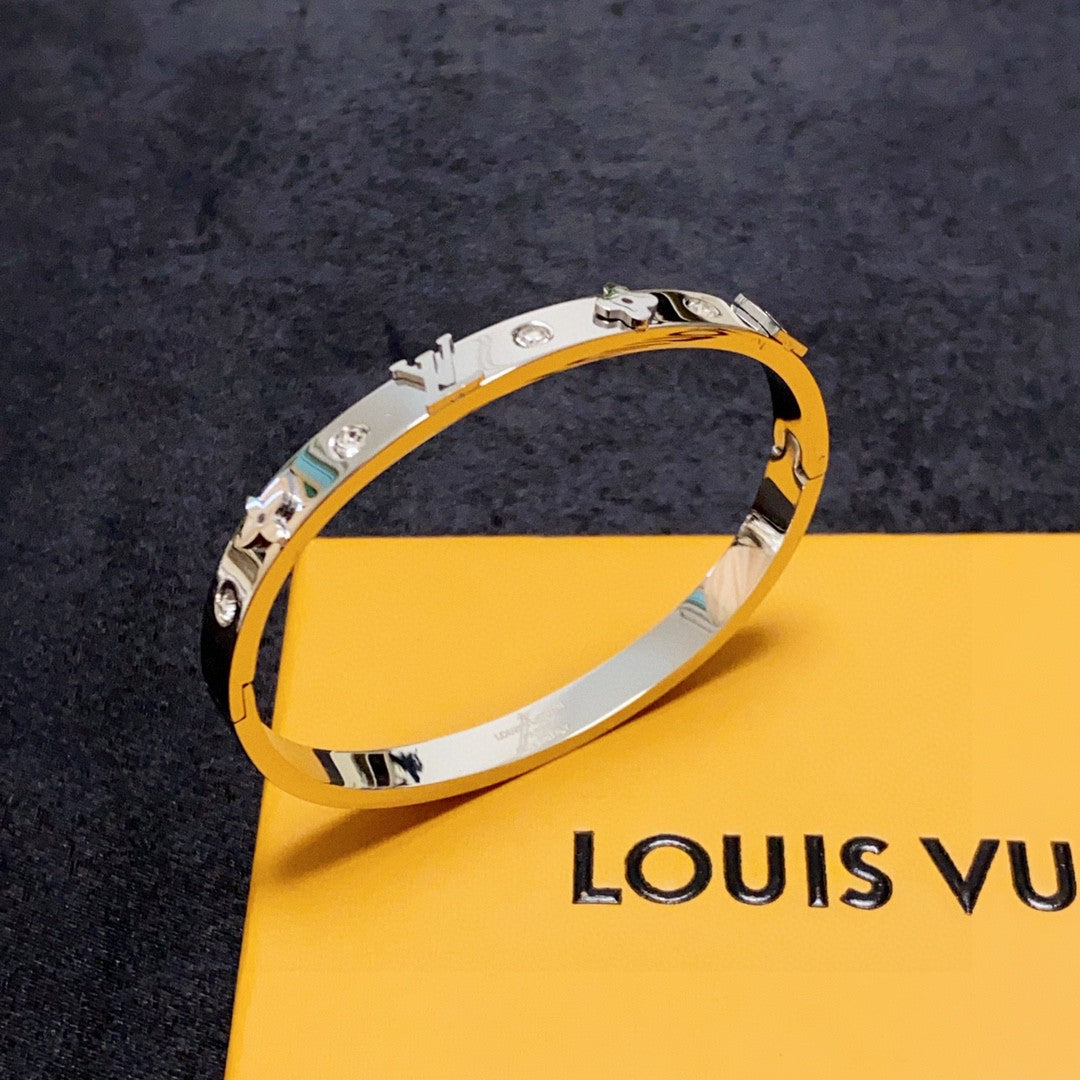 Louis Vuitton Luxury Bracelet | Iconic Elegance & Boutique-Grade Quality 134