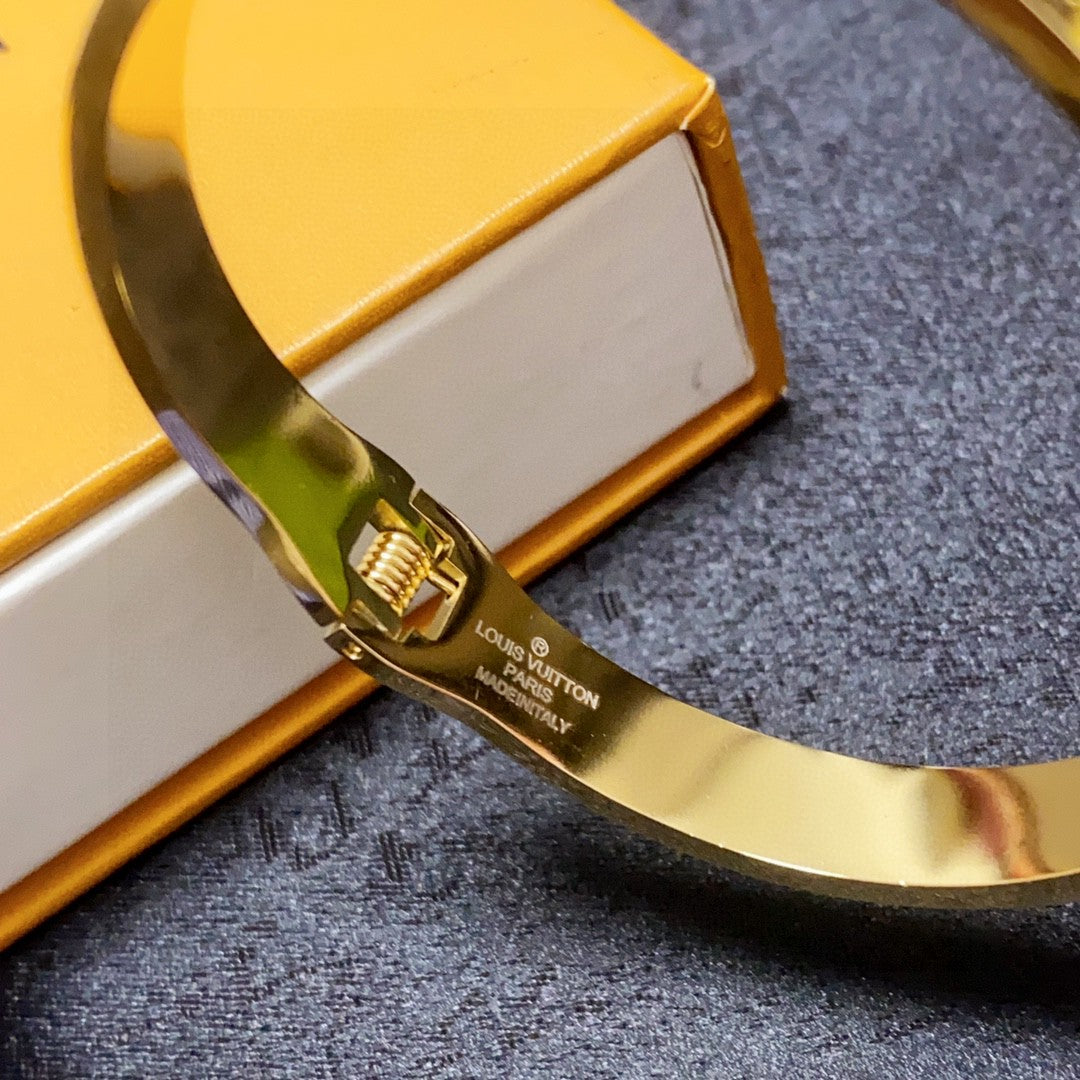 Louis Vuitton Luxury Bracelet | Iconic Elegance & Boutique-Grade Quality 135