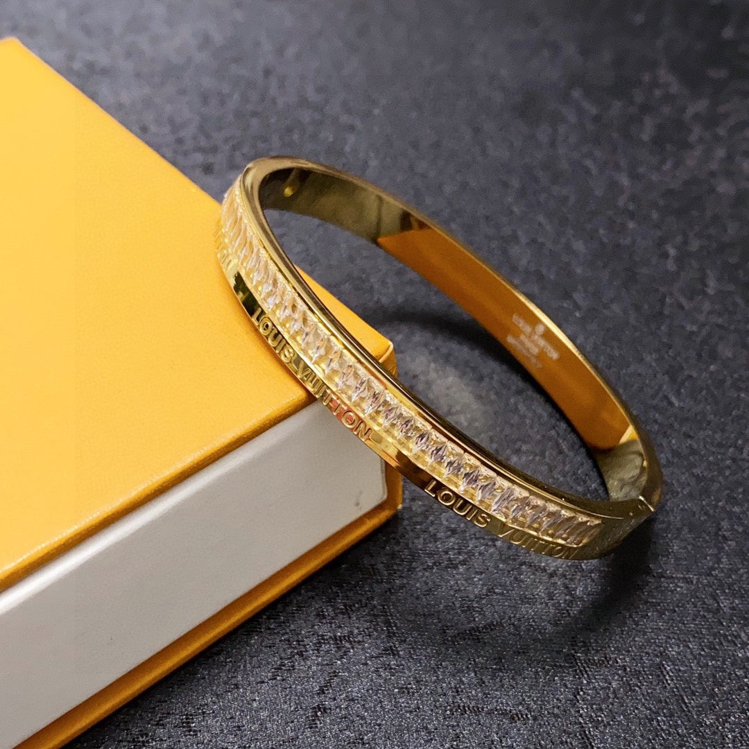 Louis Vuitton Luxury Bracelet | Iconic Elegance & Boutique-Grade Quality 136