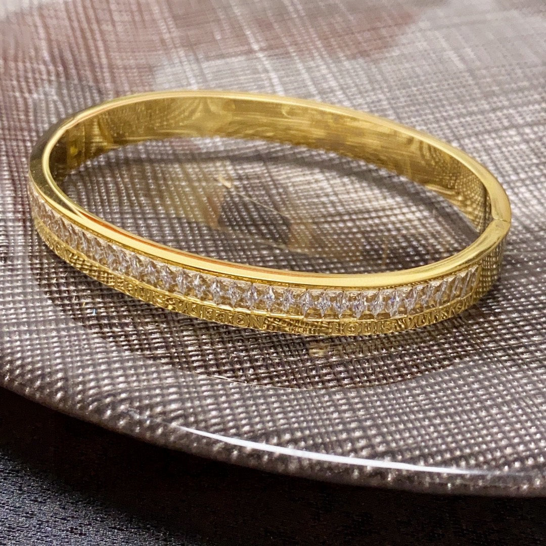 Louis Vuitton Luxury Bracelet | Iconic Elegance & Boutique-Grade Quality 136