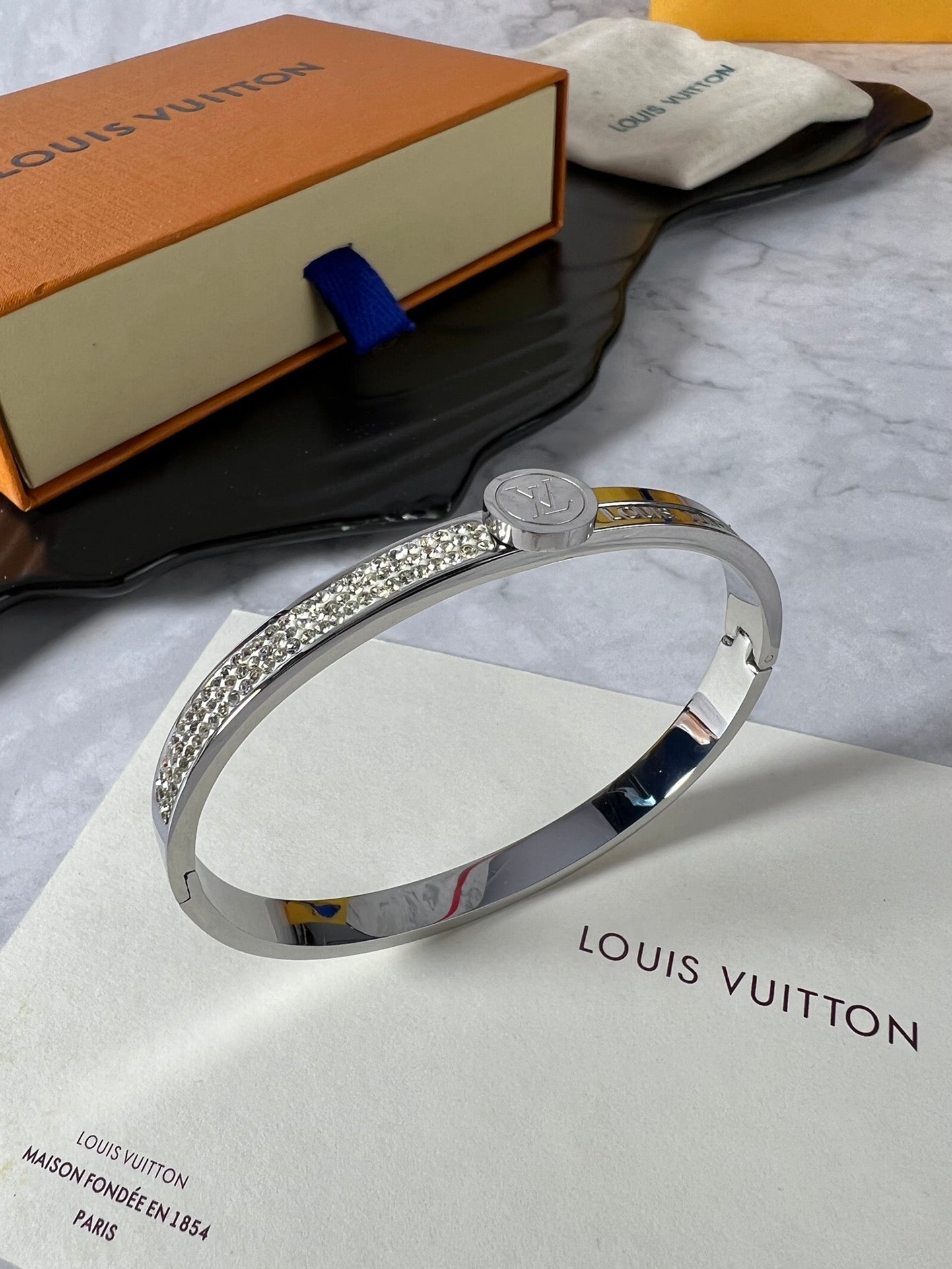 Louis Vuitton Luxury Bracelet | Iconic Elegance & Boutique-Grade Quality 139