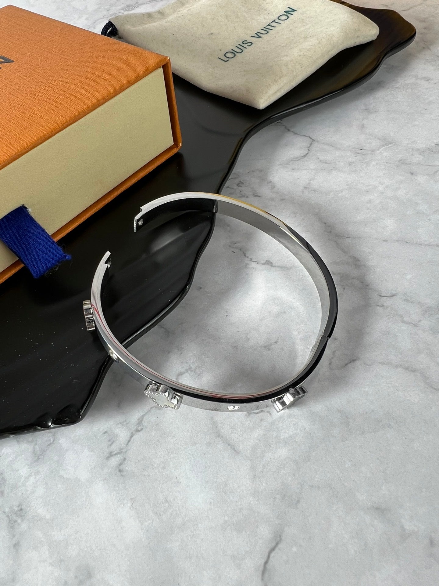 Louis Vuitton Luxury Bracelet | Iconic Elegance & Boutique-Grade Quality 140