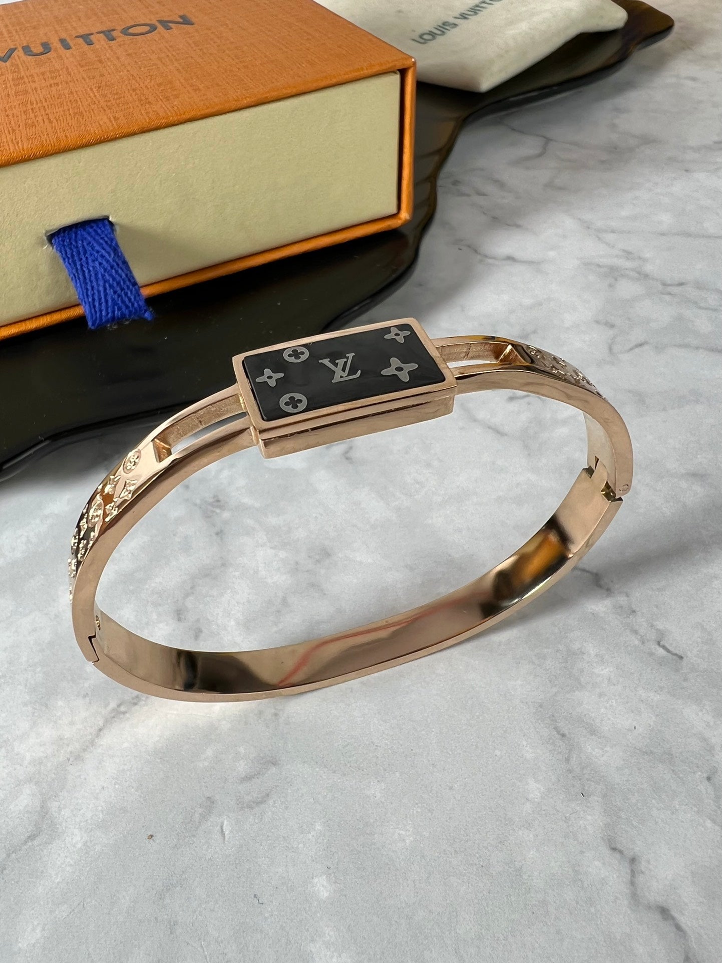 Louis Vuitton Luxury Bracelet | Iconic Elegance & Boutique-Grade Quality 142