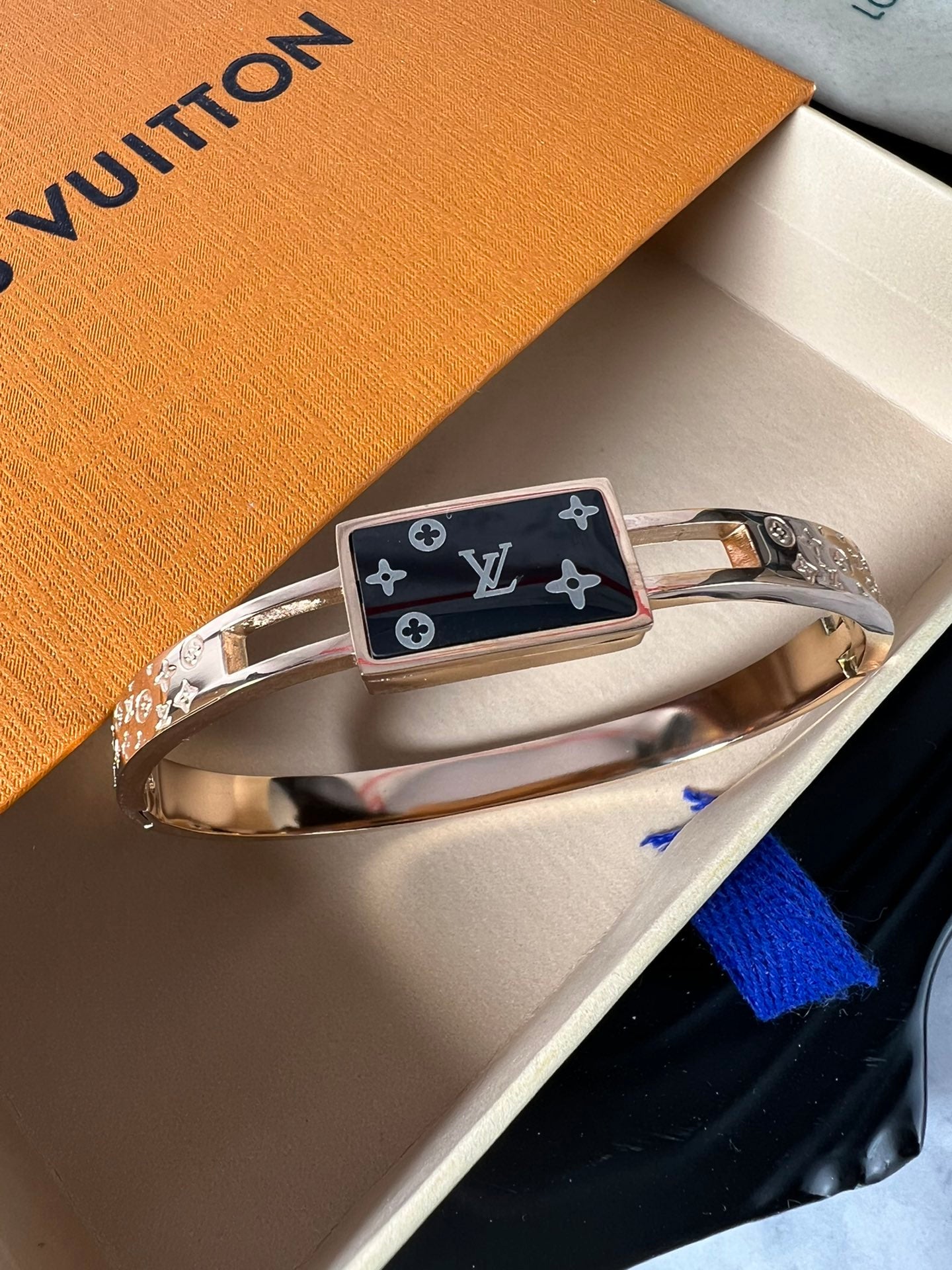 Louis Vuitton Luxury Bracelet | Iconic Elegance & Boutique-Grade Quality 142