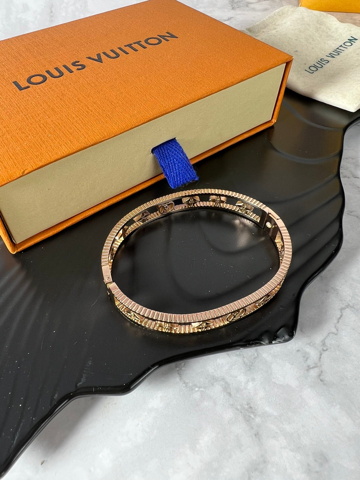 Louis Vuitton Luxury Bracelet | Iconic Elegance & Boutique-Grade Quality 143