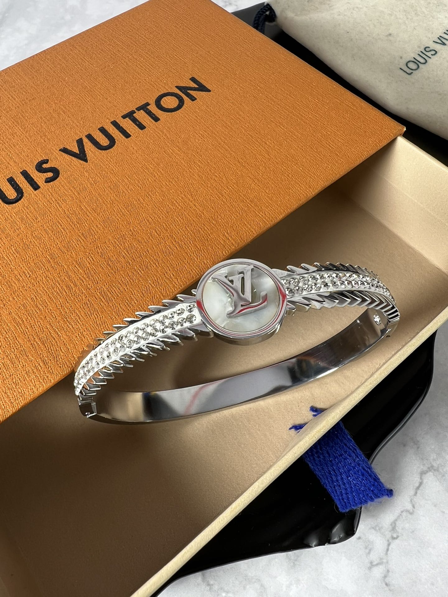 Louis Vuitton Luxury Bracelet | Iconic Elegance & Boutique-Grade Quality 144