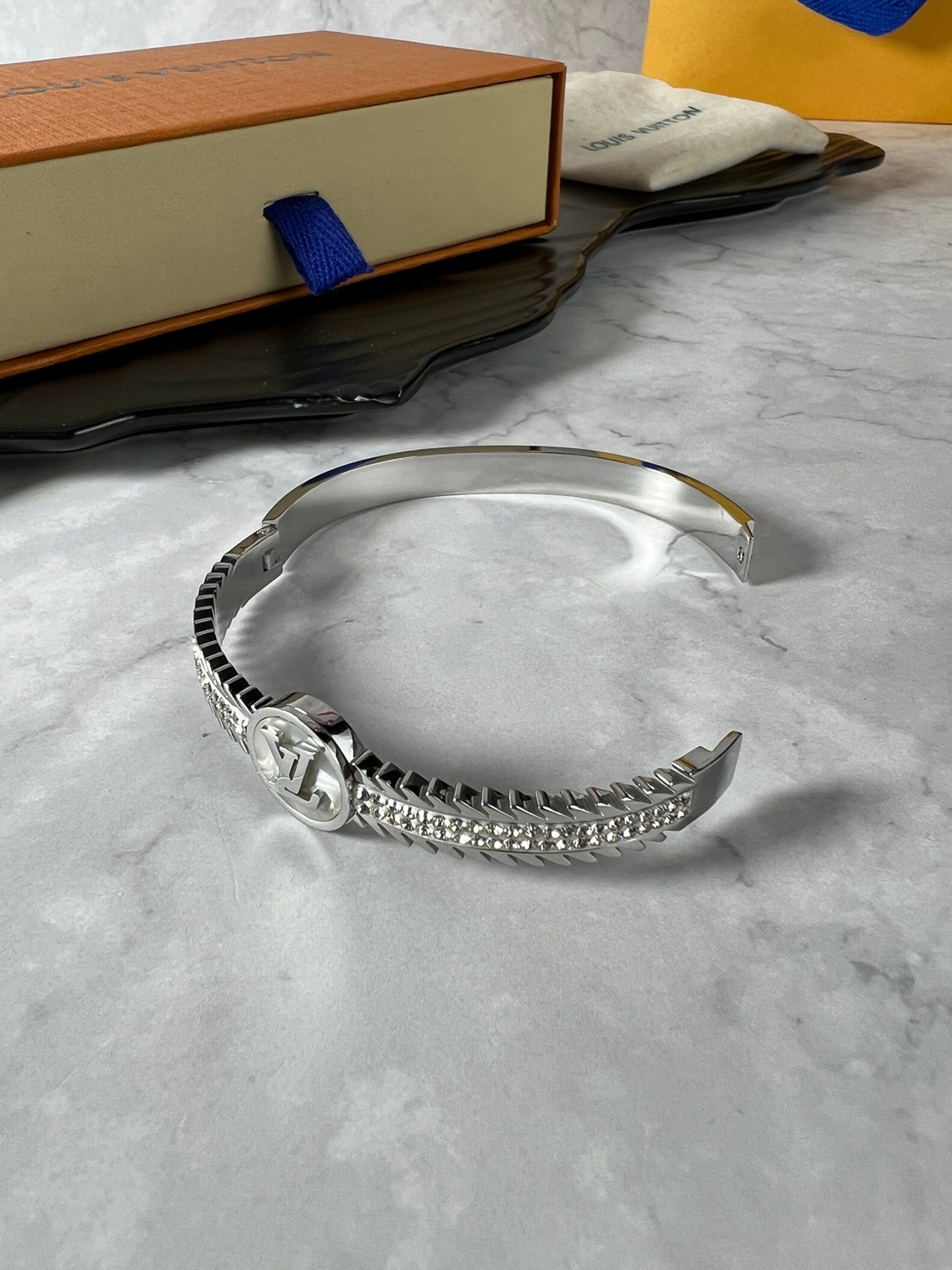 Louis Vuitton Luxury Bracelet | Iconic Elegance & Boutique-Grade Quality 144