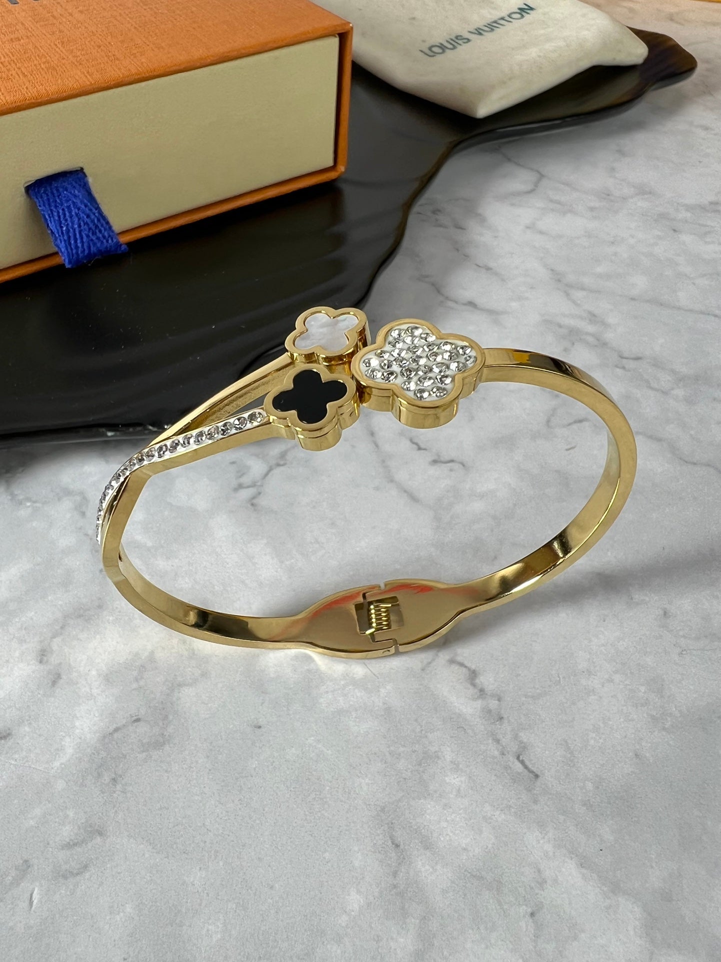 Louis Vuitton Luxury Bracelet | Iconic Elegance & Boutique-Grade Quality 145