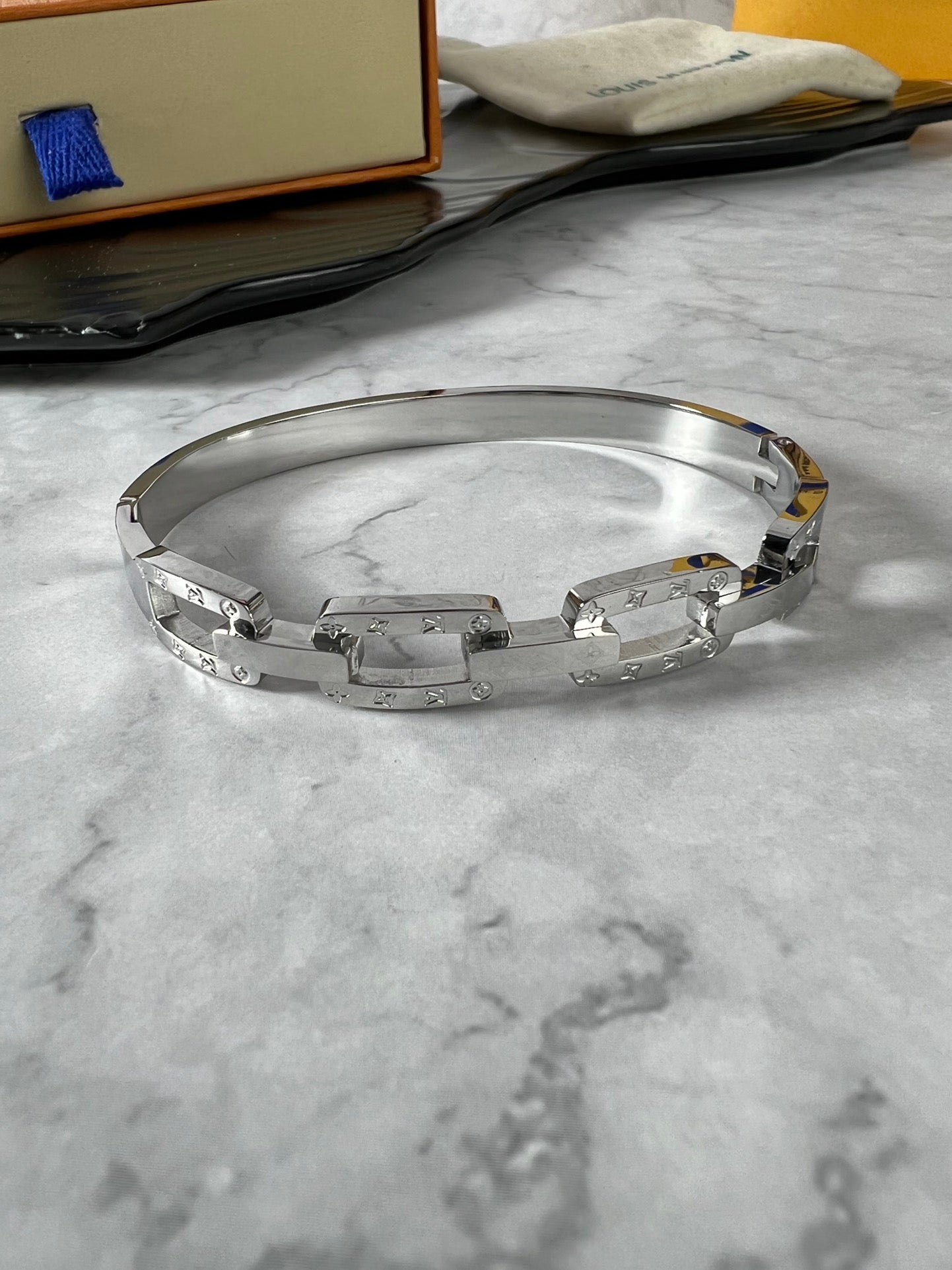 Louis Vuitton Luxury Bracelet | Iconic Elegance & Boutique-Grade Quality 146