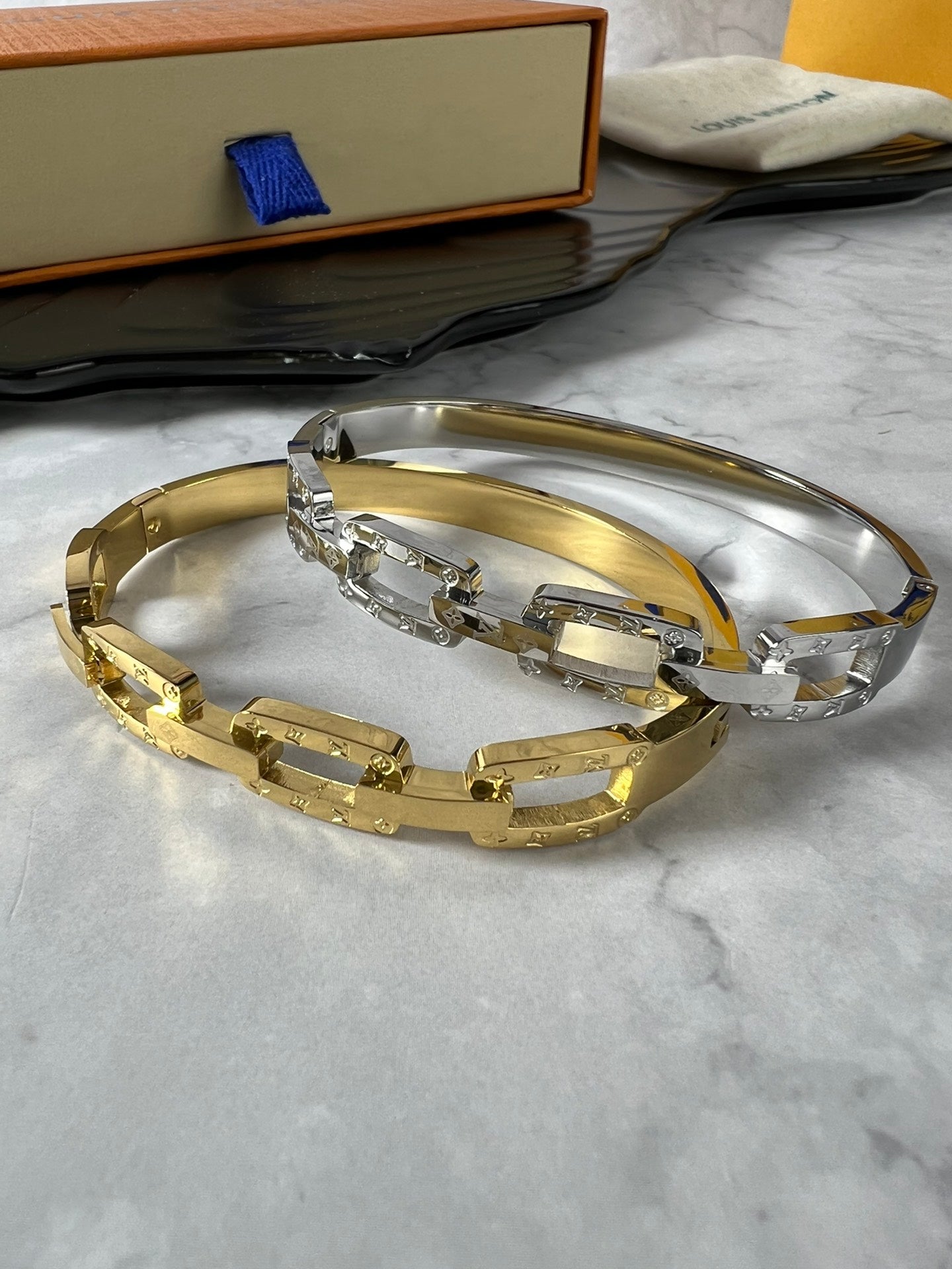 Louis Vuitton Luxury Bracelet | Iconic Elegance & Boutique-Grade Quality 146