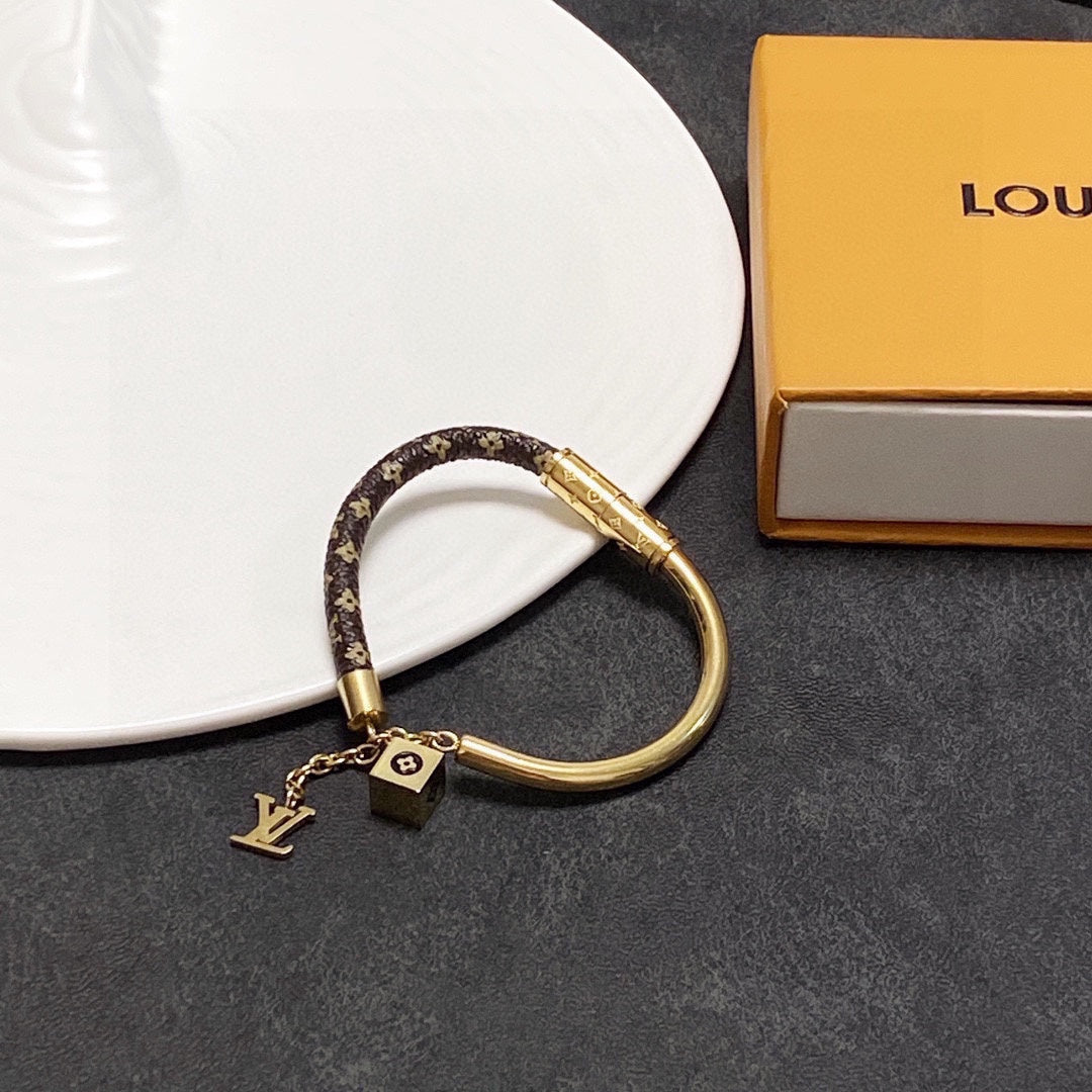 Louis Vuitton Luxury Bracelet | Iconic Elegance & Boutique-Grade Quality 147