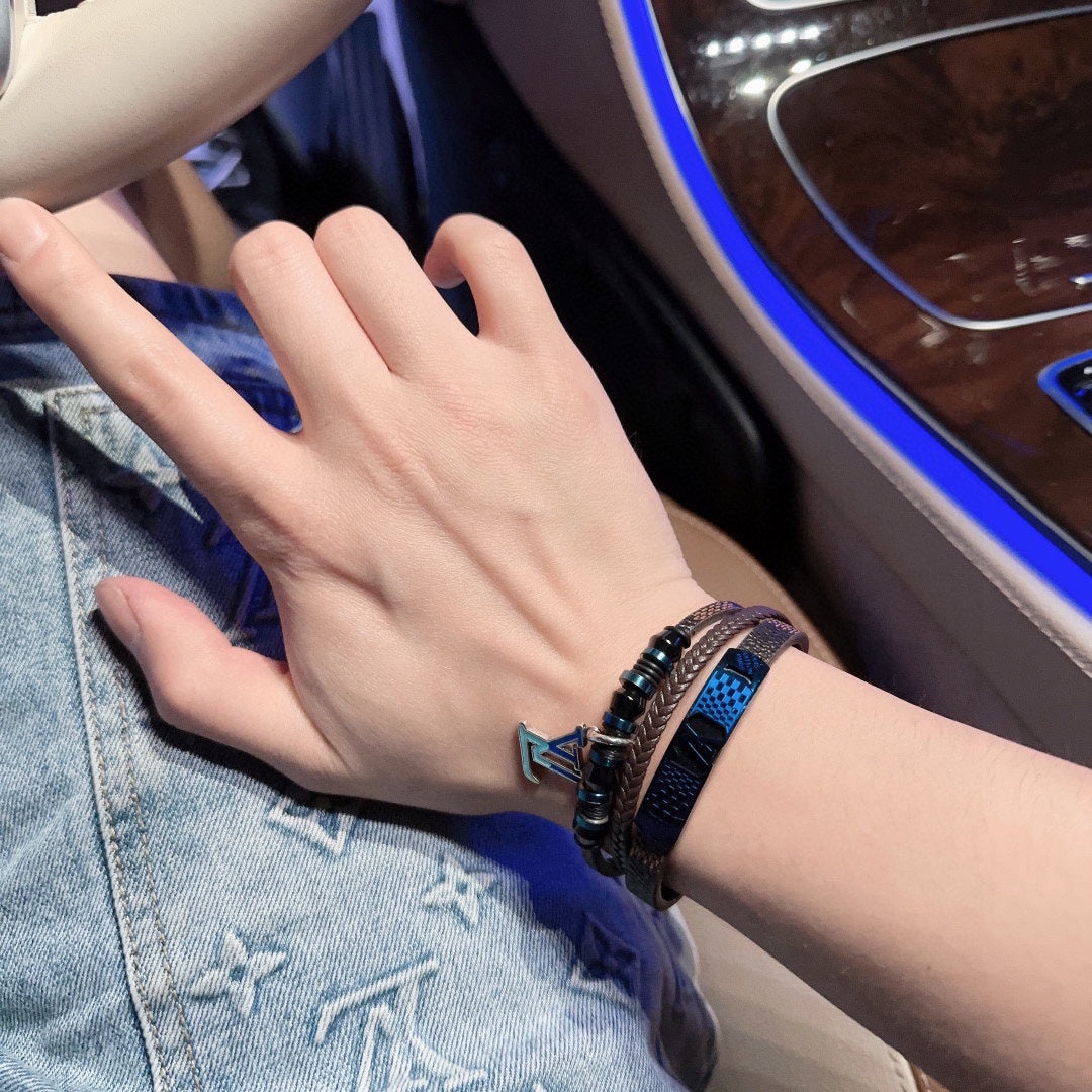 Louis Vuitton Luxury Bracelet | Iconic Elegance & Boutique-Grade Quality 152