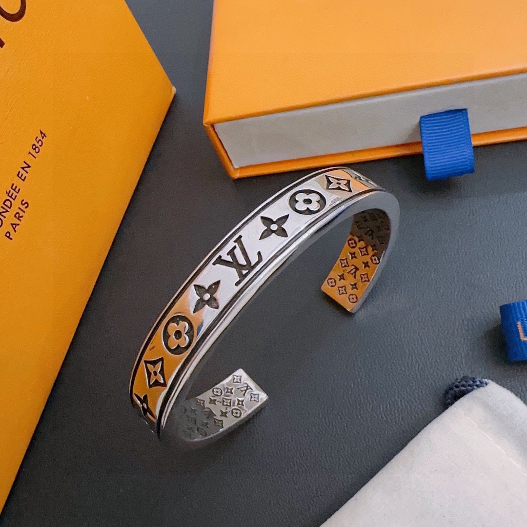 Louis Vuitton Luxury Bracelet | Iconic Elegance & Boutique-Grade Quality 155
