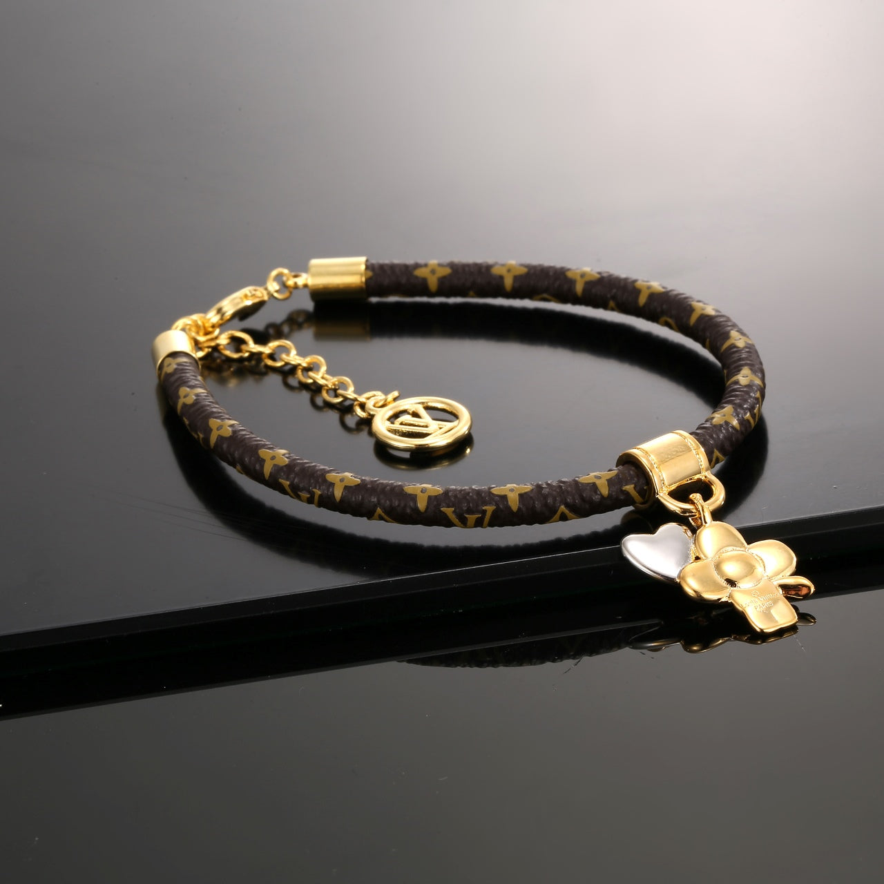 Louis Vuitton Luxury Bracelet | Iconic Elegance & Boutique-Grade Quality 157