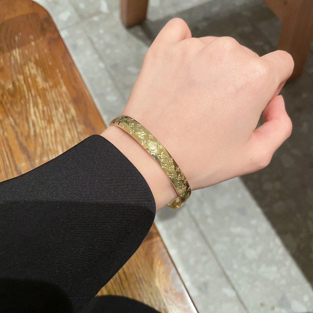 Louis Vuitton Luxury Bracelet | Iconic Elegance & Boutique-Grade Quality 158