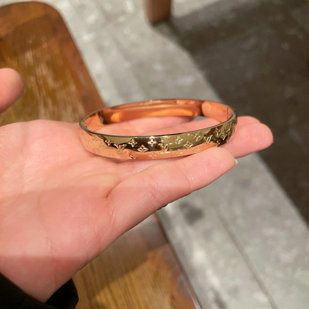 Louis Vuitton Luxury Bracelet | Iconic Elegance & Boutique-Grade Quality 158