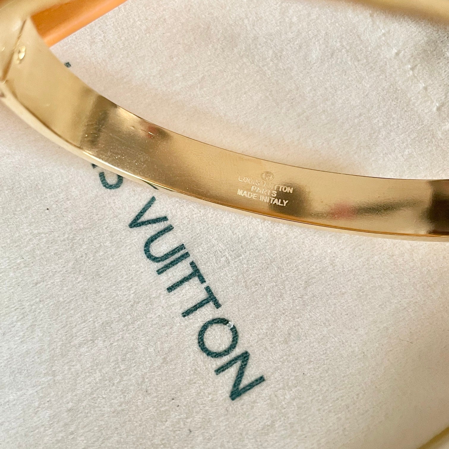 Louis Vuitton Luxury Bracelet | Iconic Elegance & Boutique-Grade Quality 159