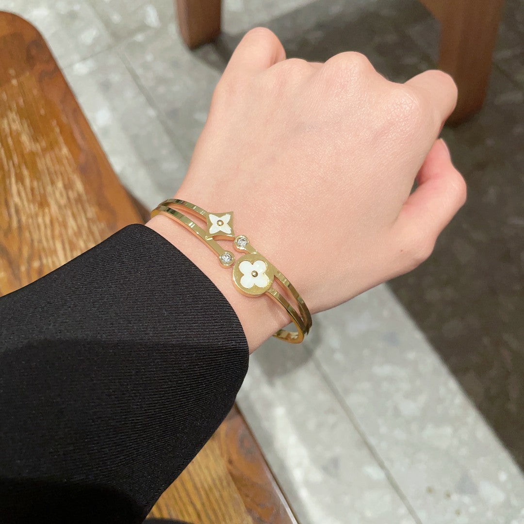 Louis Vuitton Luxury Bracelet | Iconic Elegance & Boutique-Grade Quality 161