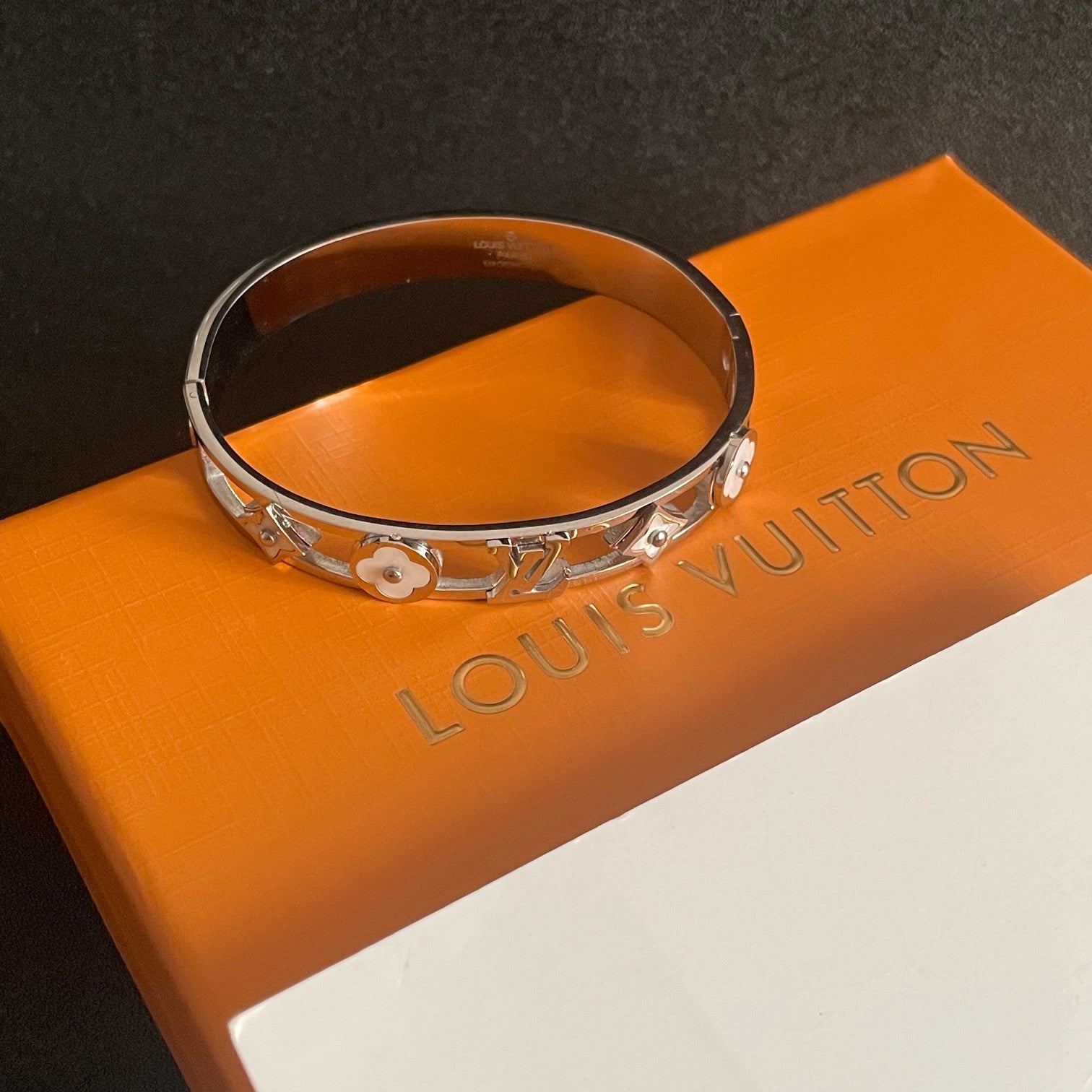 Louis Vuitton Luxury Bracelet | Iconic Elegance & Boutique-Grade Quality 162
